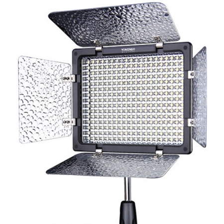 Yongnuo YN-300 III LED Variable-Color On-Camera Light